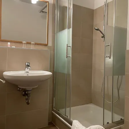 Weingärtner 3*